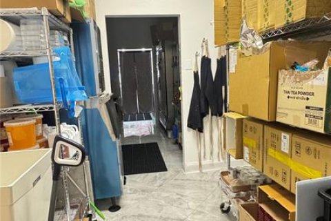 Купить коммерческую недвижимость в Клируотер, Флорида 83.61м2, № 1688099 - фото 9