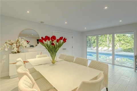 Casa en venta en Fort Lauderdale, Florida, 4 dormitorios, 261.06 m2 № 2253098 - foto 25