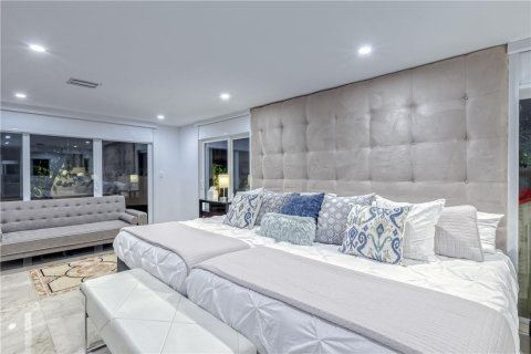 Casa en venta en Fort Lauderdale, Florida, 4 dormitorios, 261.06 m2 № 2253098 - foto 26