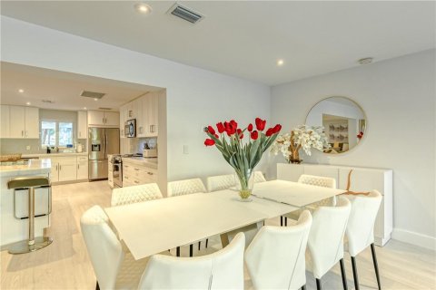 Casa en venta en Fort Lauderdale, Florida, 4 dormitorios, 261.06 m2 № 2253098 - foto 22
