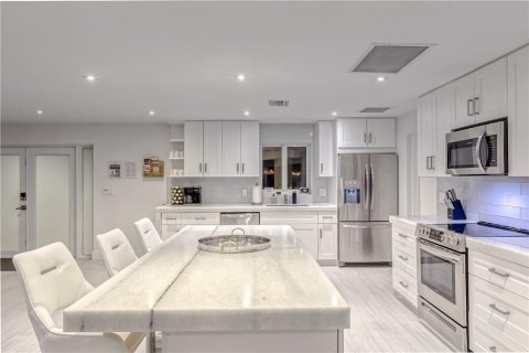 Casa en venta en Fort Lauderdale, Florida, 4 dormitorios, 261.06 m2 № 2253098 - foto 17