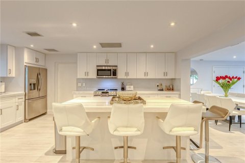 Casa en venta en Fort Lauderdale, Florida, 4 dormitorios, 261.06 m2 № 2253098 - foto 12