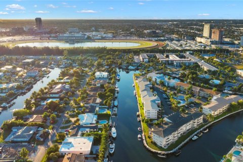 Condominio en venta en Hallandale Beach, Florida, 1 dormitorio, 65.03 m2 № 1996930 - foto 28