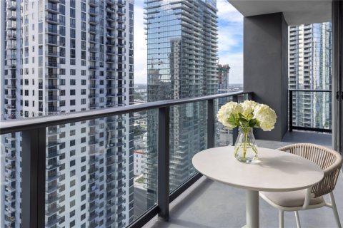 Condo in Miami, Florida, 2 bedrooms  № 2245137 - photo 16