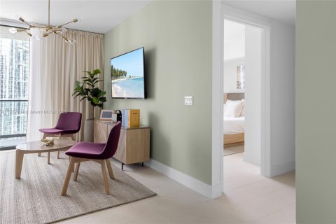 Condo in Miami, Florida, 2 bedrooms  № 2245137 - photo 4