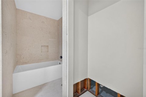 Casa en venta en Fort Myers, Florida, 3 dormitorios, 315.68 m2 № 2225967 - foto 16