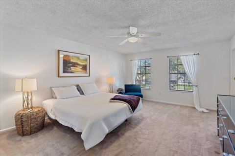 House in Sarasota, Florida 3 bedrooms, 173.36 sq.m. № 1602249 - photo 19
