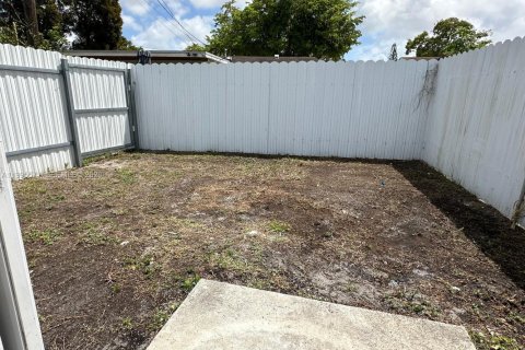 Propiedad comercial en alquiler en Hollywood, Florida, 1 dormitorio № 2063796 - foto 8