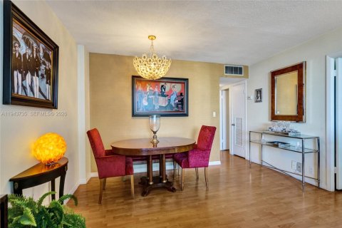 Copropriété à vendre à Miami Beach, Floride: 1 chambre, 88.26 m2 № 2001130 - photo 5