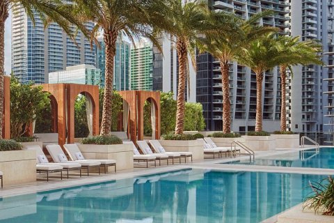 Apartamento en venta en Miami, Florida, 3 dormitorios, 165 m2 № 63524 - foto 1