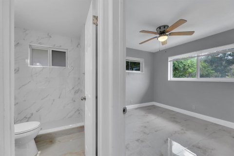House in Pompano Beach, Florida 3 bedrooms, 79.71 sq.m. № 2362853 - photo 7