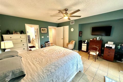 Condominio en venta en Clearwater, Florida, 2 dormitorios, 131.46 m2 № 2117577 - foto 17