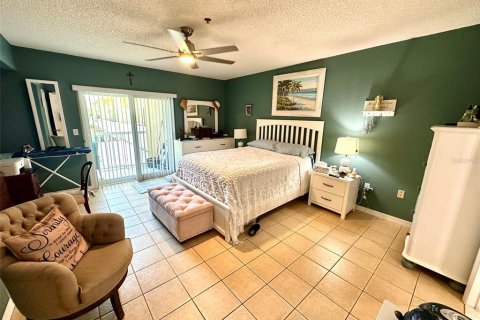 Condominio en venta en Clearwater, Florida, 2 dormitorios, 131.46 m2 № 2117577 - foto 15