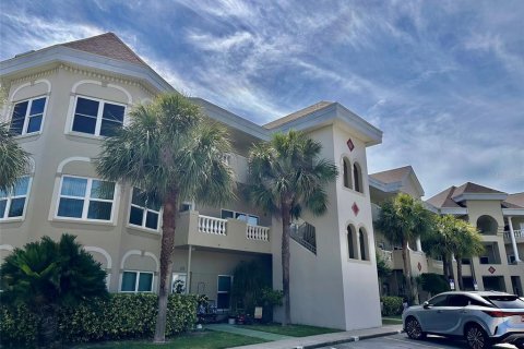 Condominio en Clearwater, Florida, 2 dormitorios  № 2117577