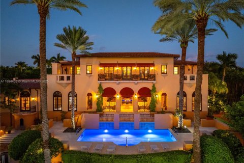 House in Coral Gables, Florida 6 bedrooms, 1244.15 sq.m. № 1947990 - photo 2