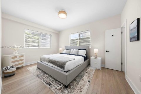 Снять в аренду квартиру в Майами-Бич, Флорида 2 спальни, 91.79м2, № 1948656 - фото 13