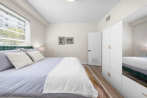 Снять в аренду квартиру в Майами-Бич, Флорида 2 спальни, 91.79м2, № 1948656 - фото 20