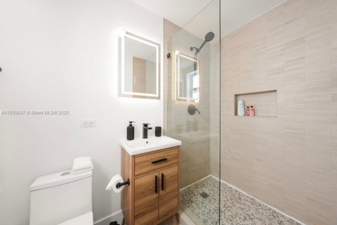 Снять в аренду квартиру в Майами-Бич, Флорида 2 спальни, 91.79м2, № 1948656 - фото 17