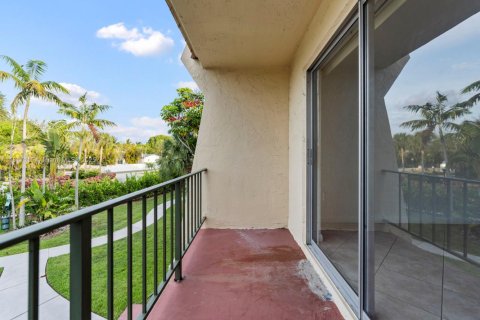 Condominio en alquiler en Miami, Florida, 1 dormitorio, 70.42 m2 № 1774513 - foto 24