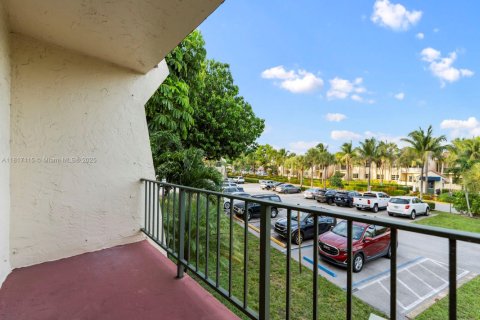 Condominio en alquiler en Miami, Florida, 1 dormitorio, 70.42 m2 № 1774513 - foto 23