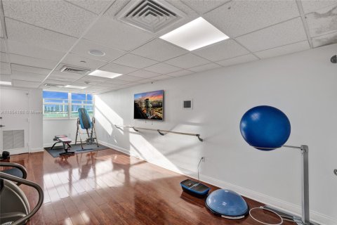 Купить кондоминиум в Майами-Бич, Флорида 3 спальни, 110.65м2, № 1962504 - фото 19