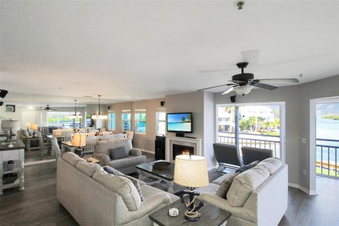 Condominio en alquiler en Sarasota, Florida, 3 dormitorios, 170.48 m2 № 914807 - foto 30
