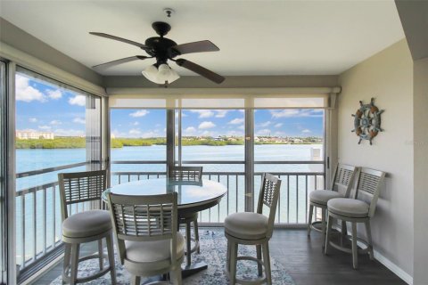 Condominio en alquiler en Sarasota, Florida, 3 dormitorios, 170.48 m2 № 914807 - foto 22