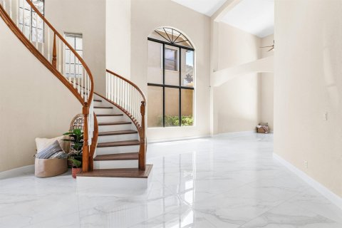 House in Wellington, Florida 5 bedrooms, 318.47 sq.m. № 2180781