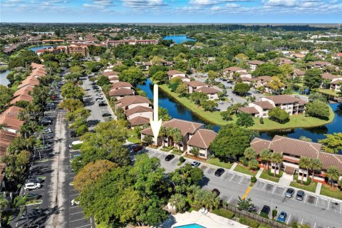 Condo in Sunrise, Florida, 3 bedrooms  № 1948842 - photo 19