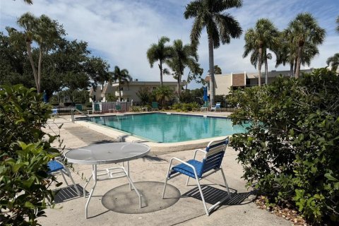 Condo in Sarasota, Florida, 2 bedrooms  № 2150999 - photo 22