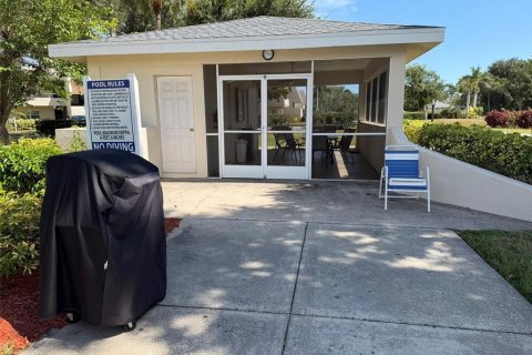 Condo in Sarasota, Florida, 2 bedrooms  № 2150999 - photo 25