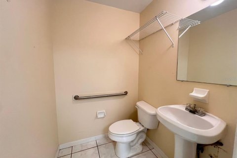 Immobilier commercial à louer à Mount Dora, Floride: 260.13 m2 № 2148048 - photo 20