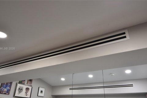 Casa en venta en Hollywood, Florida, 3 dormitorios, 131.55 m2 № 2026804 - foto 5