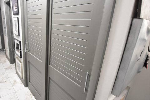 Casa en venta en Hollywood, Florida, 3 dormitorios, 131.55 m2 № 2026804 - foto 6