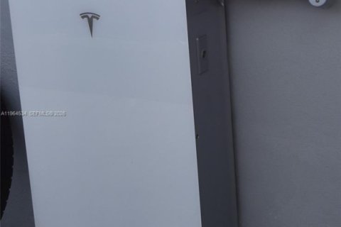 Casa en venta en Hollywood, Florida, 3 dormitorios, 131.55 m2 № 2026804 - foto 9