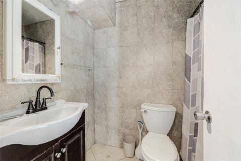 Villa ou maison à vendre à Miramar, Floride: 3 chambres, 123.37 m2 № 2411974 - photo 15