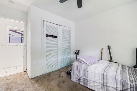 Villa ou maison à vendre à Miramar, Floride: 3 chambres, 123.37 m2 № 2411974 - photo 18