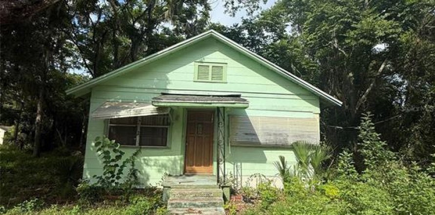 House in New Smyrna Beach, Florida 2 bedrooms, 130.06 sq.m. № 1824752