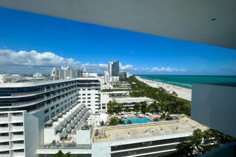 Condominio en alquiler en Miami Beach, Florida, 51.1 m2 № 1955660 - foto 10