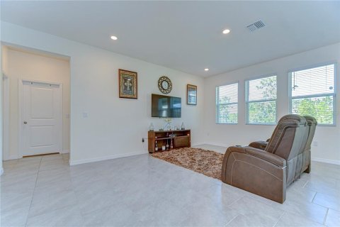 House in Wesley Chapel, Florida 4 bedrooms, 256.04 sq.m. № 1720456 - photo 22