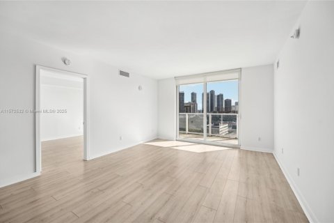 Condo in Miami, Florida, 2 bedrooms  № 1729610 - photo 3