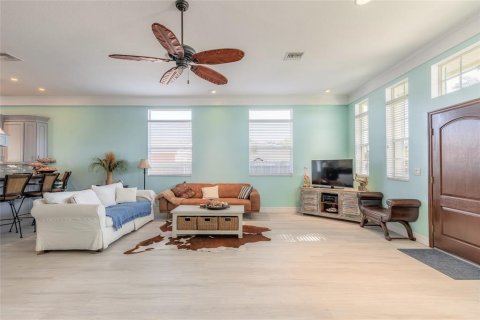 Villa ou maison à vendre à New Smyrna Beach, Floride: 5 chambres, 432.18 m2 № 1786042 - photo 26
