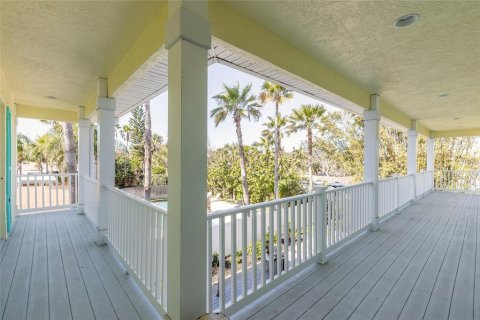 Villa ou maison à vendre à New Smyrna Beach, Floride: 5 chambres, 432.18 m2 № 1786042 - photo 10