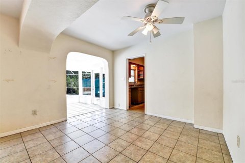 House in Gulfport, Florida 3 bedrooms, 126.53 sq.m. № 1807466 - photo 14
