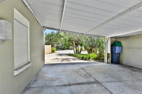 House in Gulfport, Florida 3 bedrooms, 126.53 sq.m. № 1807466 - photo 27