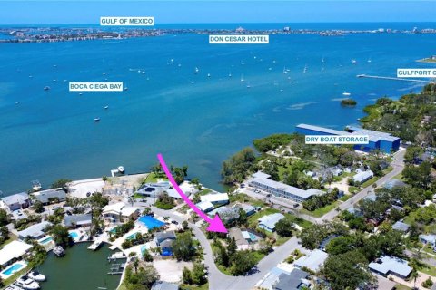 House in Gulfport, Florida 3 bedrooms, 126.53 sq.m. № 1807466 - photo 3