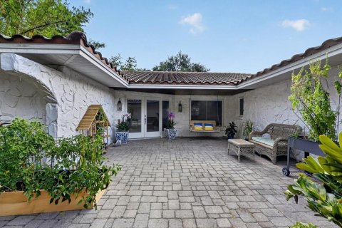 House in Sarasota, Florida 3 bedrooms, 206.52 sq.m. № 2137682