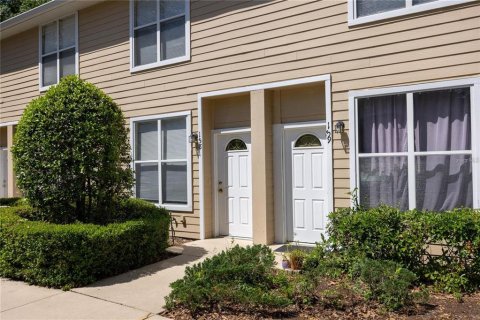 Copropriété à vendre à Gainesville, Floride: 2 chambres, 103.49 m2 № 2142160 - photo 2