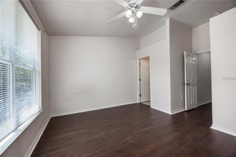 Copropriété à vendre à Gainesville, Floride: 2 chambres, 103.49 m2 № 2142160 - photo 25