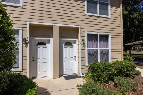 Copropriété à vendre à Gainesville, Floride: 2 chambres, 103.49 m2 № 2142160 - photo 3